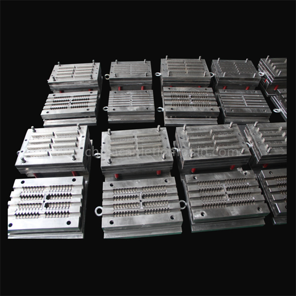 Nail nylon clips mould